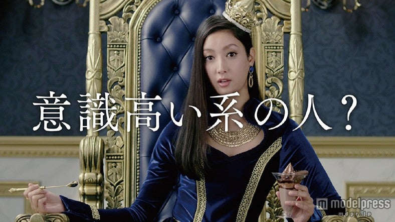 「パソコンを開いてカフェに居座る民へ」篇