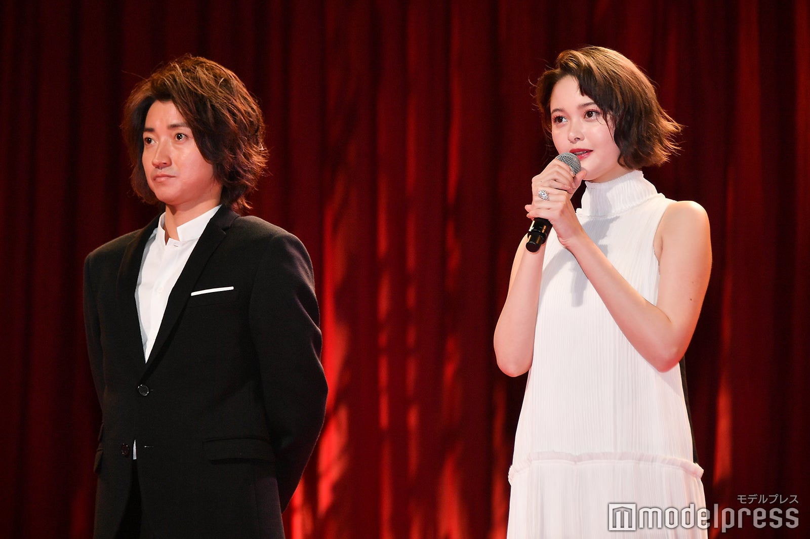 藤原竜也、玉城ティナ （C）モデルプレス