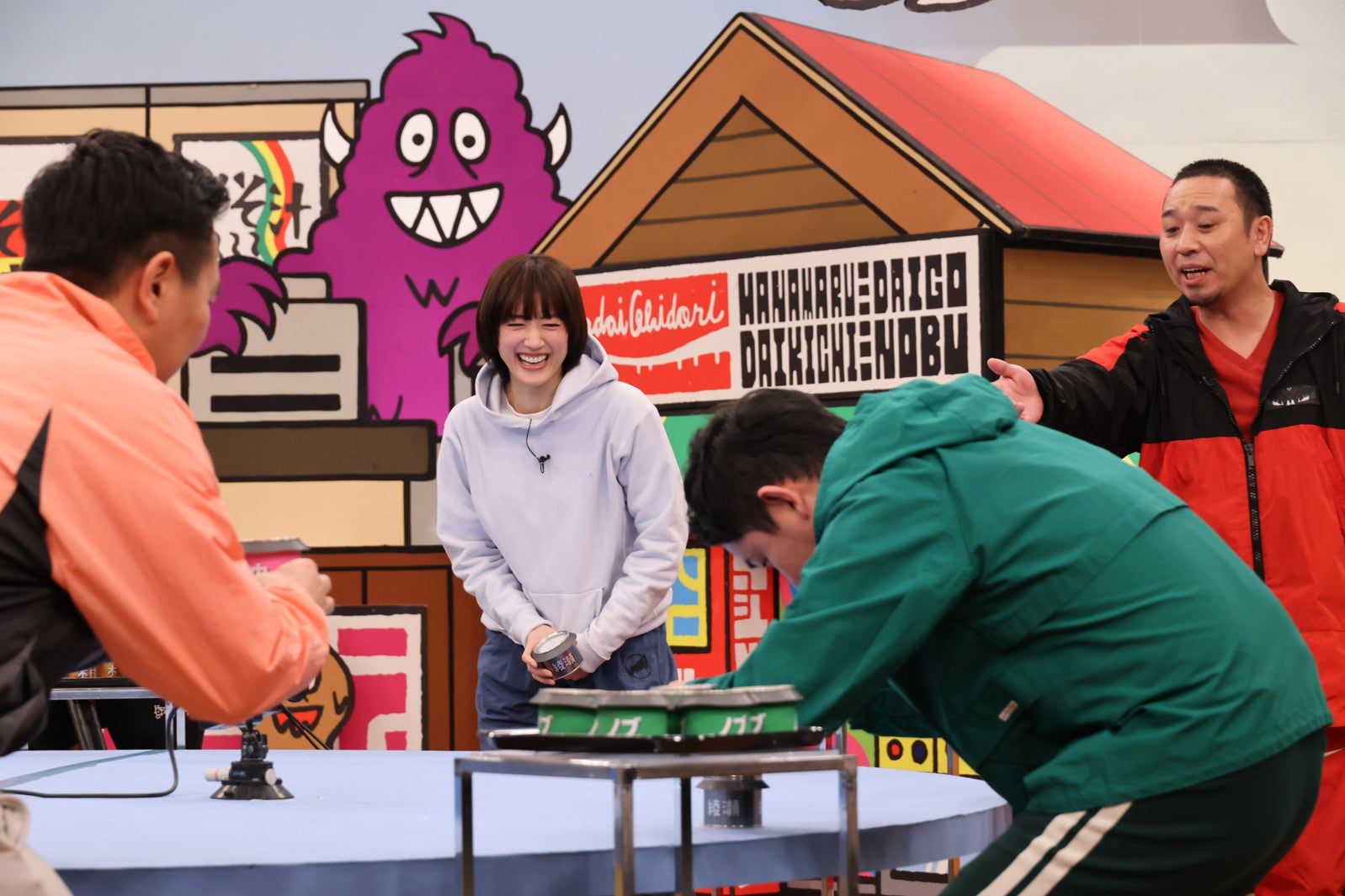 （左から）山内健司、綾瀬はるか、ノブ、大悟 （C）カンテレ