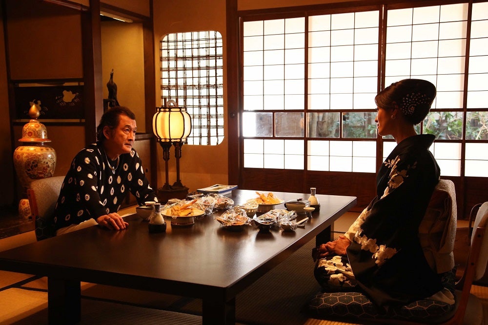 吉田鋼太郎、山田優（C）2017「新宿スワンII」製作委員会