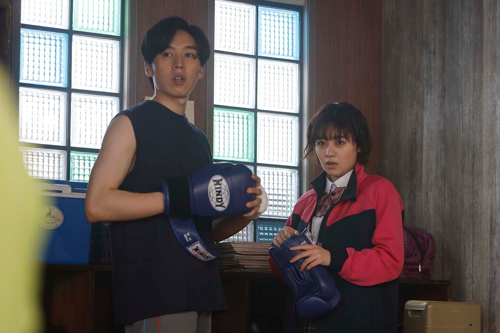 （左から）坂東龍汰、吉柳咲良 「未来への10カウント」第2話より（C）テレビ朝日