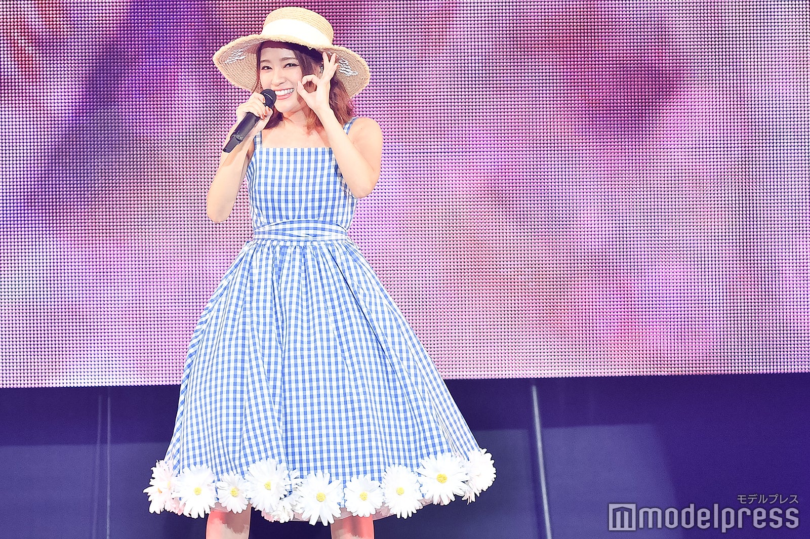 chay（C）モデルプレス