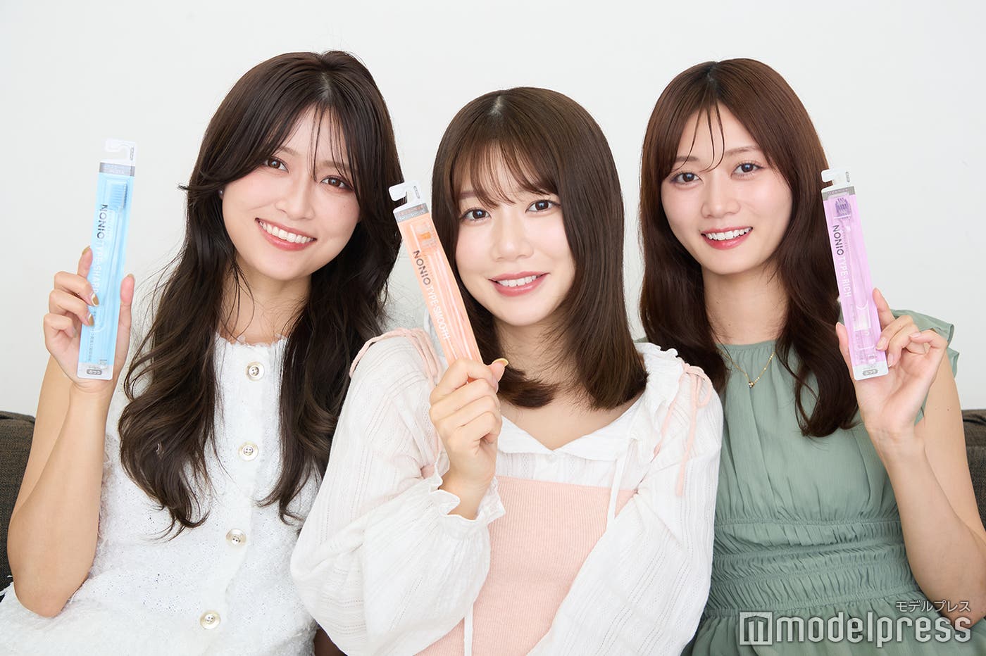 (C)モデルプレス