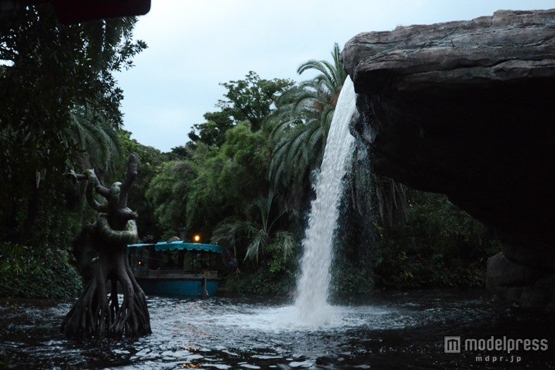 「ジャングルクルーズ：ワイルドライフ・エクスペディション」