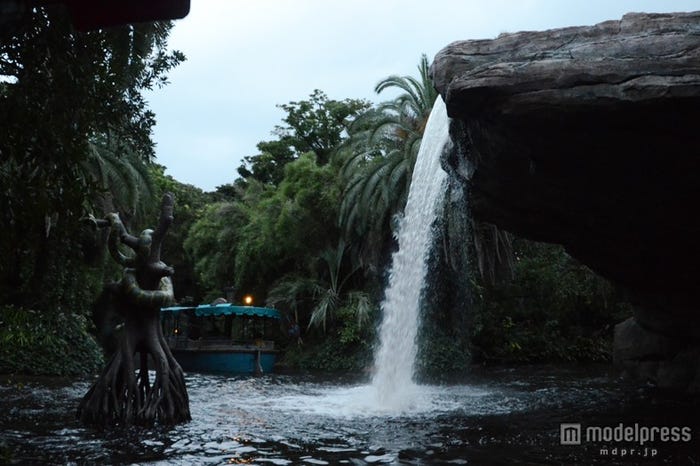 「ジャングルクルーズ:ワイルドライフ・エクスペディション」