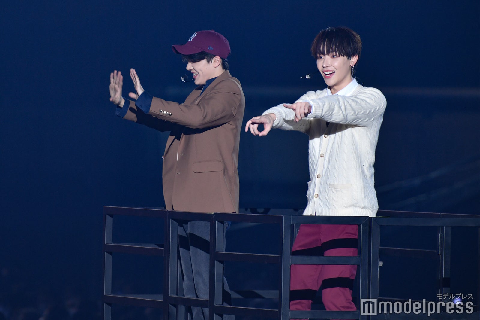 兄弟のようなMAKI、NICHOLAS（C）モデルプレス