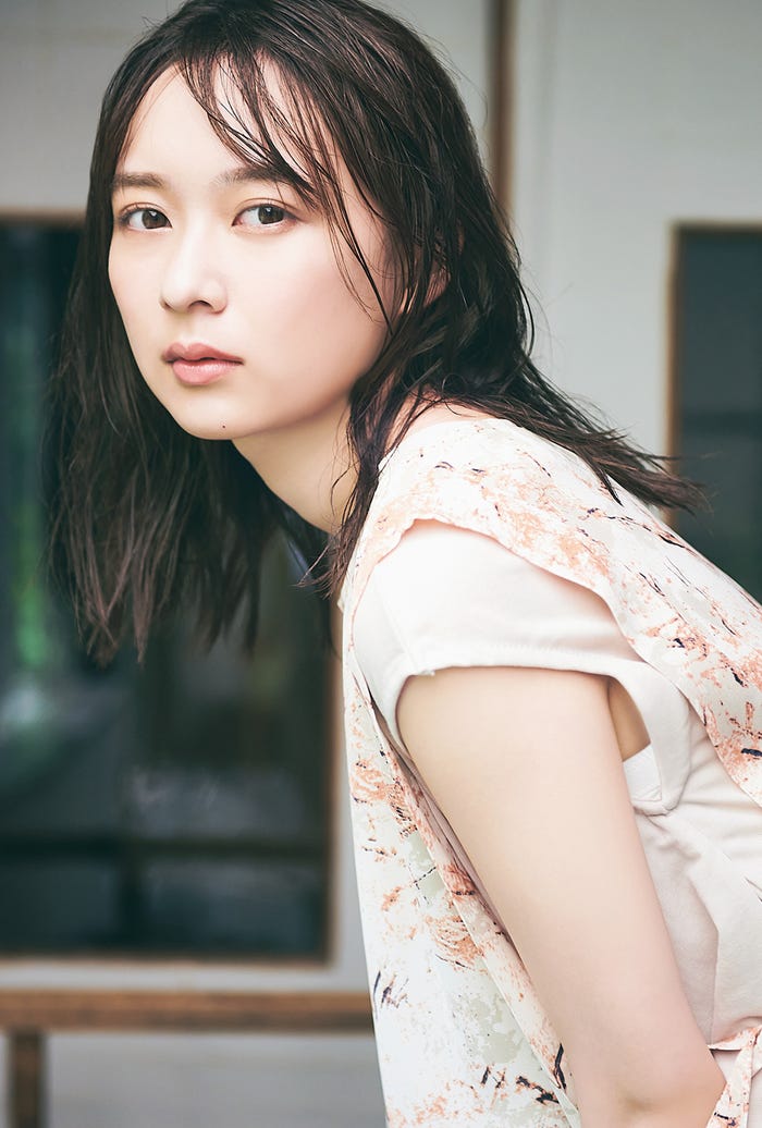 鈴木絢音「B.L.T.2021年10月号」セブンネットショッピング購入特典ポストカード (画像提供:東京ニュース通信社刊)