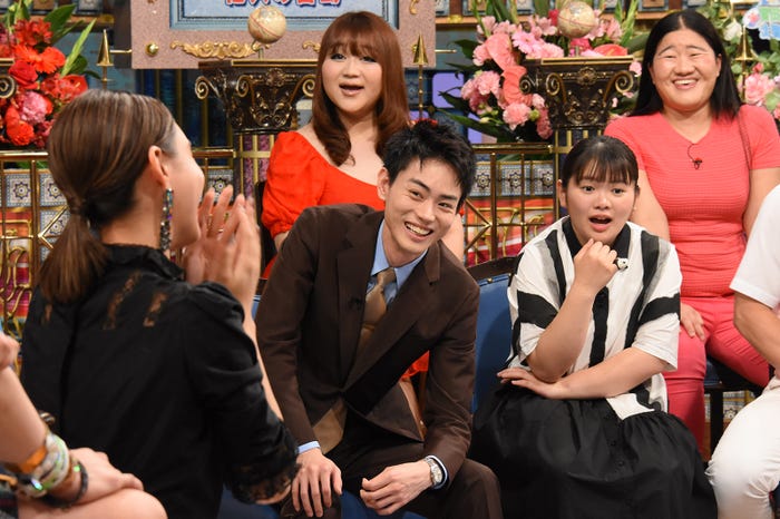 「話題の芸能人SP」より (C)日本テレビ