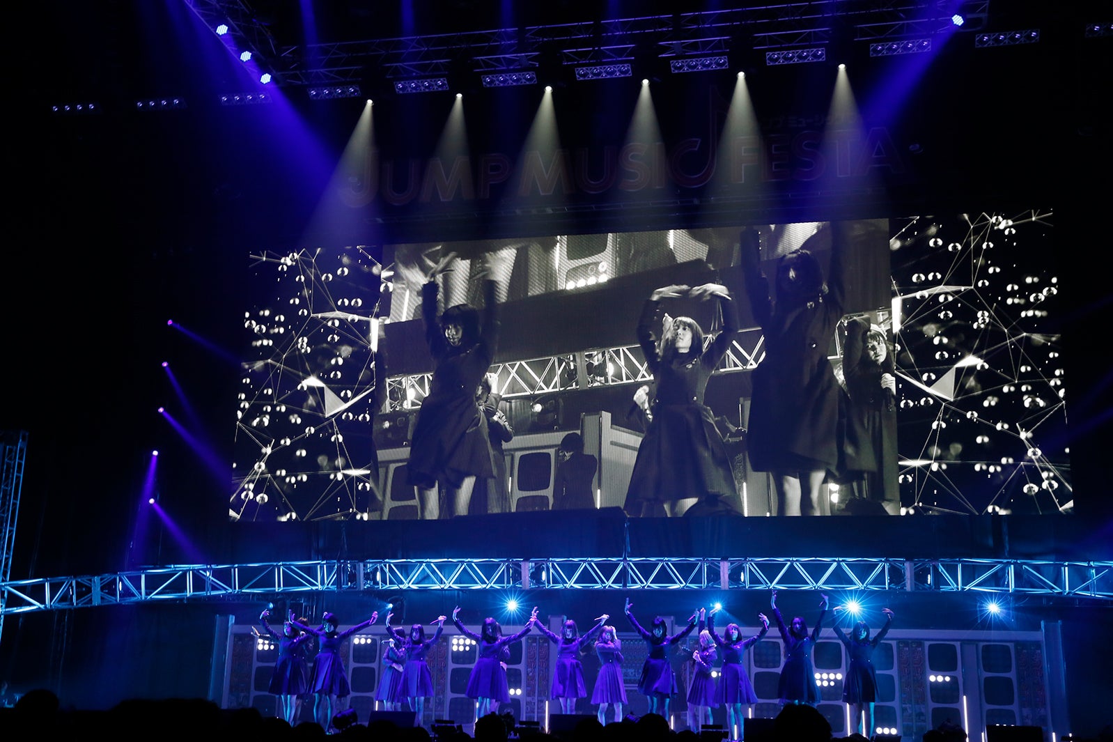 欅坂46（C）JUMP 50th Anniversary