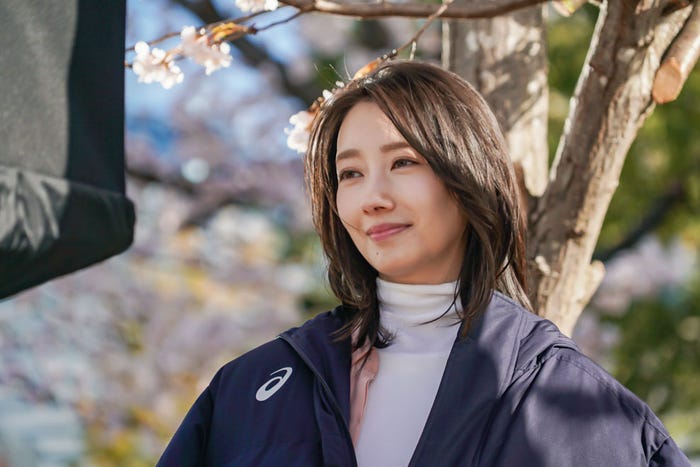 波瑠/新TVCM『ベーコンポテトパイ「はるが来たっ」』篇メイキングより(提供写真)