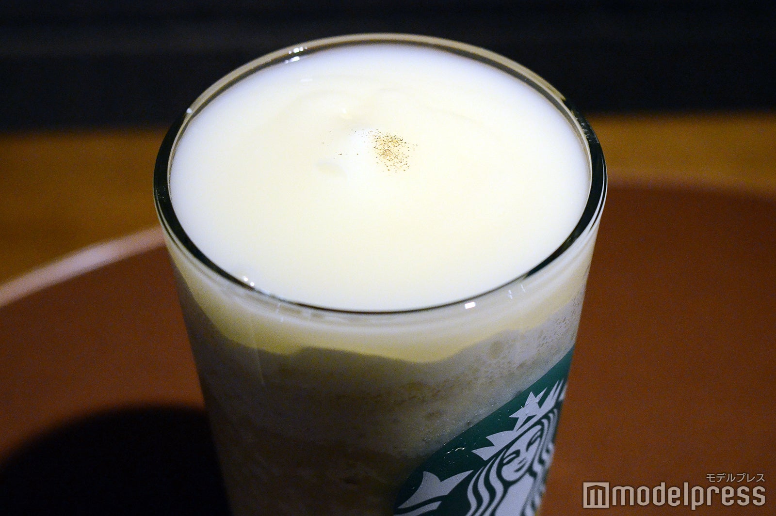 ホワイト オペラ フラペチーノ（C）モデルプレス