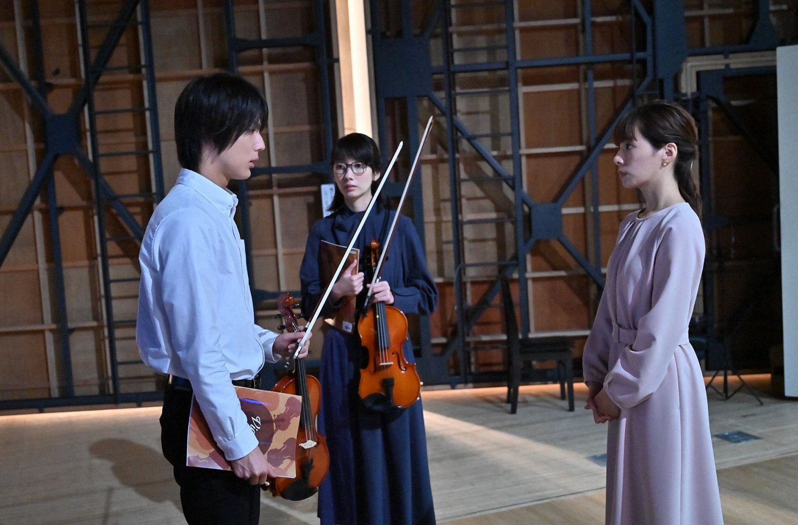 中川大志、中川大志、松下由樹、波瑠、桜井ユキ／「G線上のあなたと私」第3話より（C）TBS