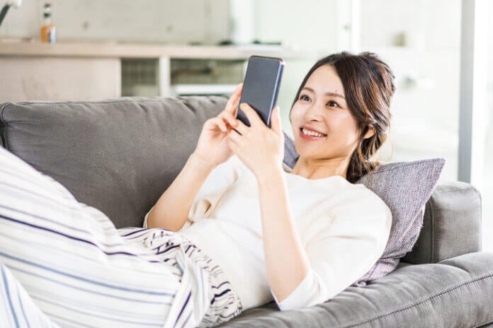 綺麗なのに残念…！ 第一印象で「下品」と思われる女性の特徴5つ