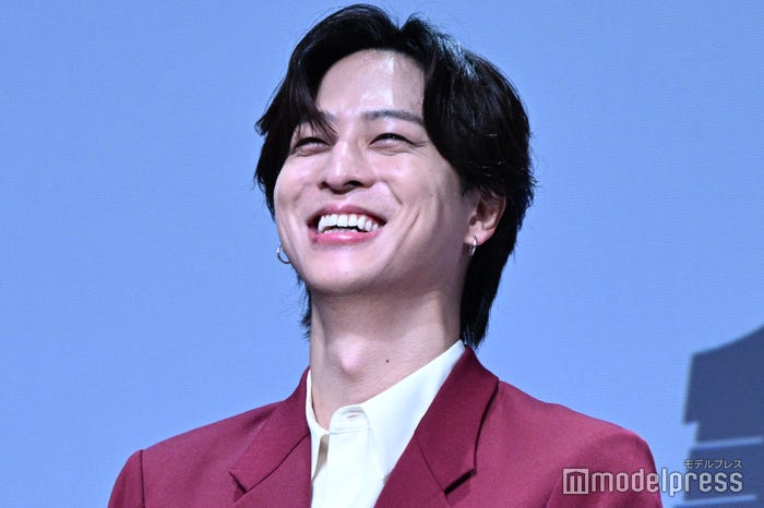 ゲリラチラシ配布にファンが3周並んだ寺西拓人(C)モデルプレス