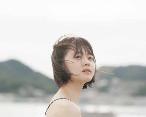 つばきファクトリー・福田真琳、ファースト写真集はまるでアート作品「お化粧もネイルも知らなかった原点の私がいます」