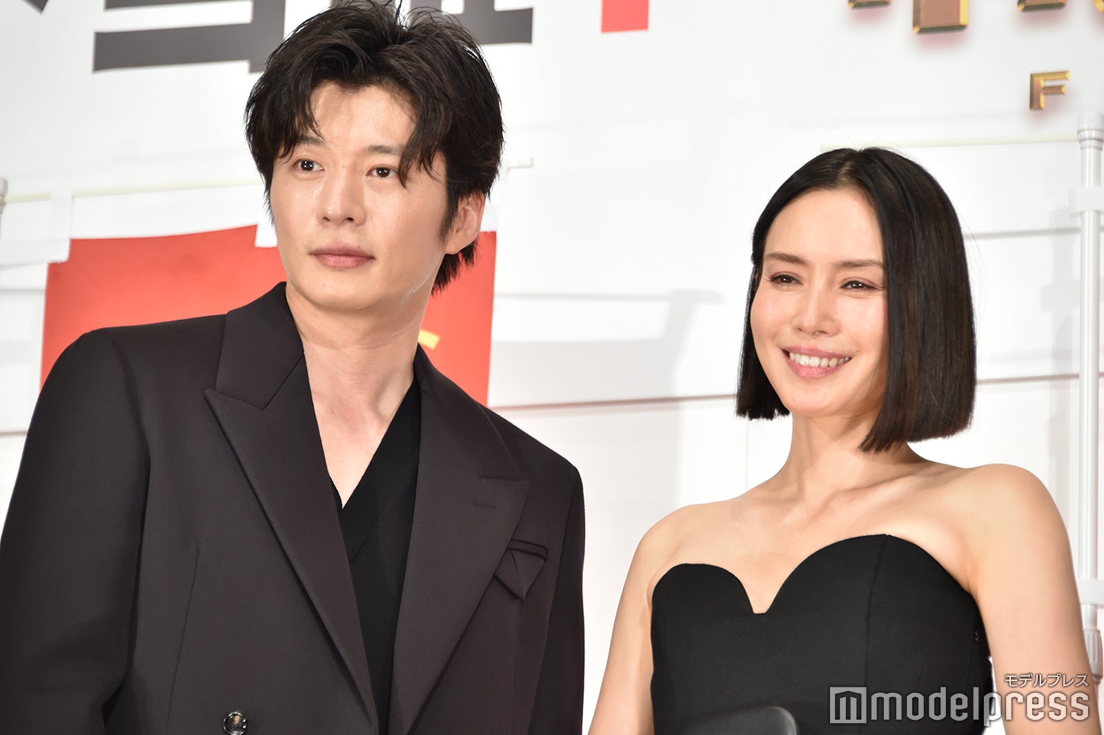 田中圭、中谷美紀（C）モデルプレス