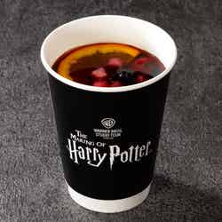 クリスマスホットワイン(ノンアルコール) 750 円(税込)/Warner Bros. Studio Tour Tokyo – The Making of Harry Potter.