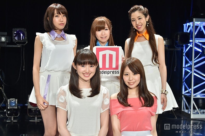 新生Re:ガールズ（左上から）千畝あずみ、愛内みさ、yui（左下から）福井有彩、白石柚月