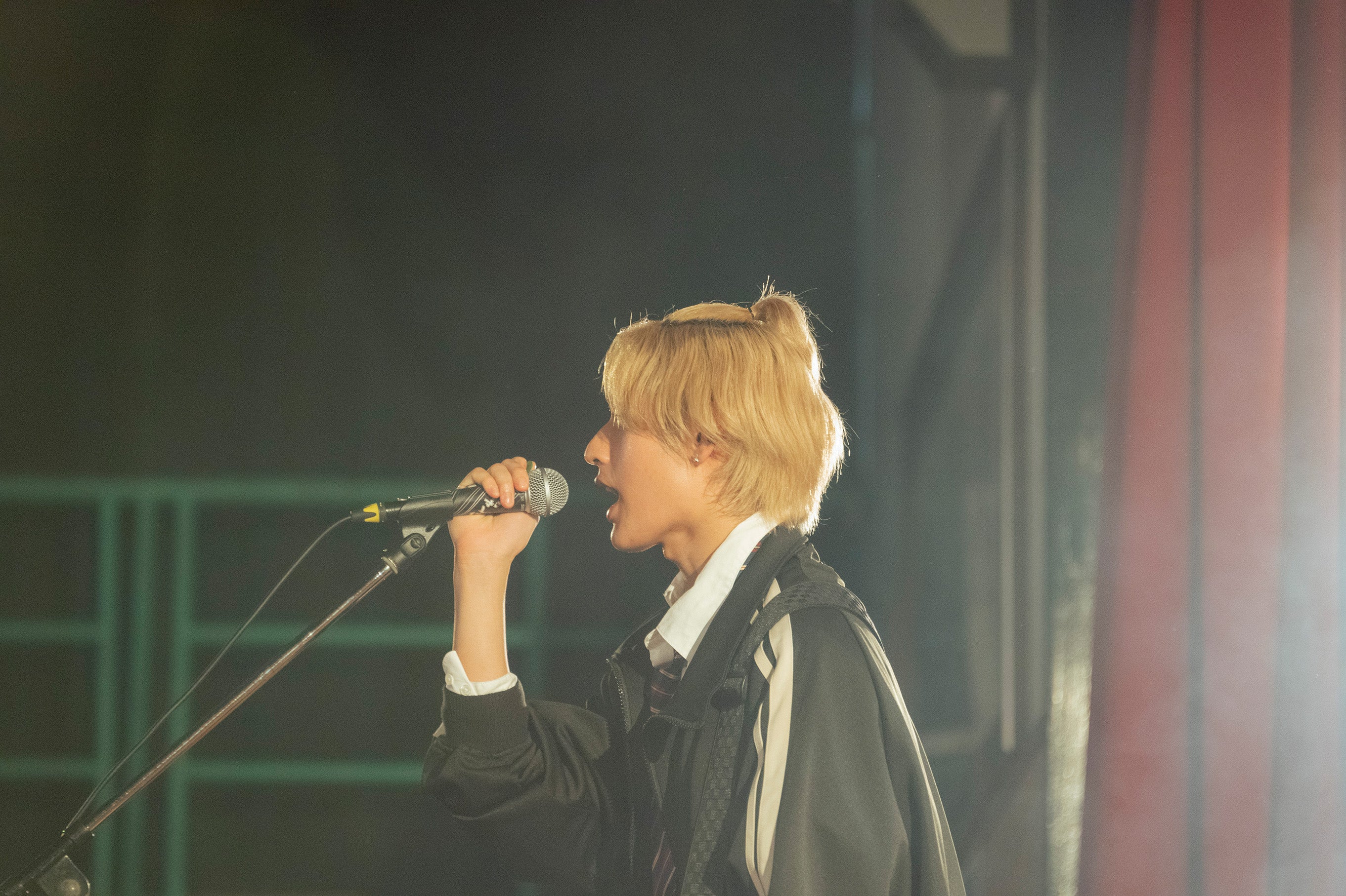 HiHi Jets猪狩蒼弥、600人を前にギター演奏 “好きな人のために”ソロ歌唱する本編映像解禁【恋を知らない僕たちは】