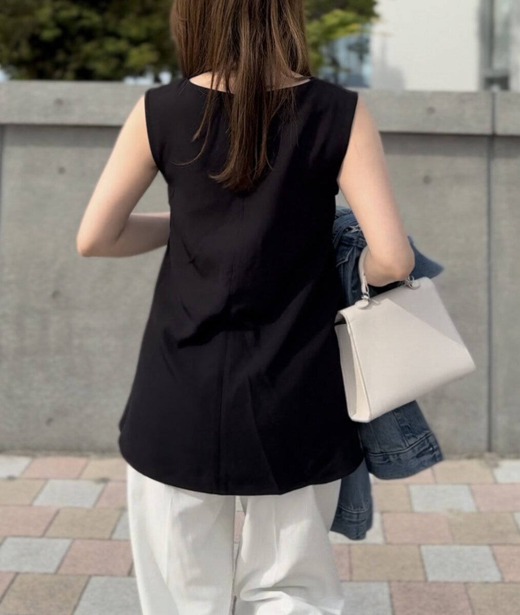 coca 2wayリボントップス coca 2wayリボントップス すっきりとした後ろ姿のシルエット