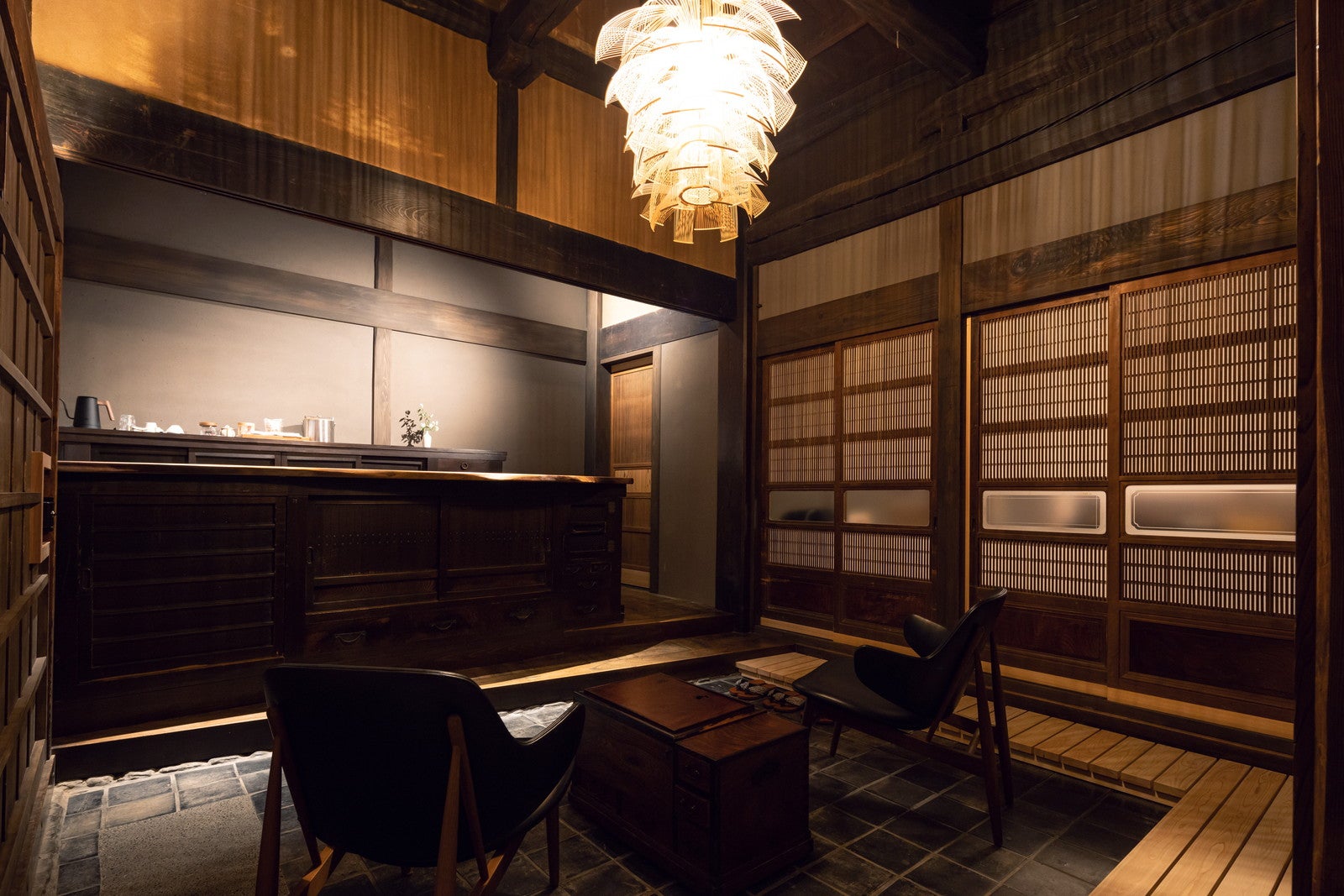 静岡に客室サウナ付の宿「鞠子 工芸ノ宿 泉ヶ谷」お茶香るロウリュで癒される