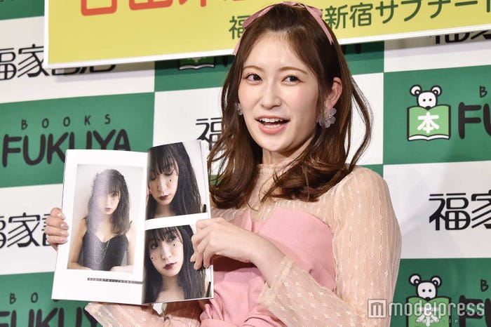 吉田朱里 (C)モデルプレス