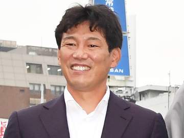 侍ジャパン前監督・井端氏が阪神・佐藤輝、森下、坂本にあいさつ 神宮球場訪問で藤川監督とヤクルト・池山監督にも感謝伝える