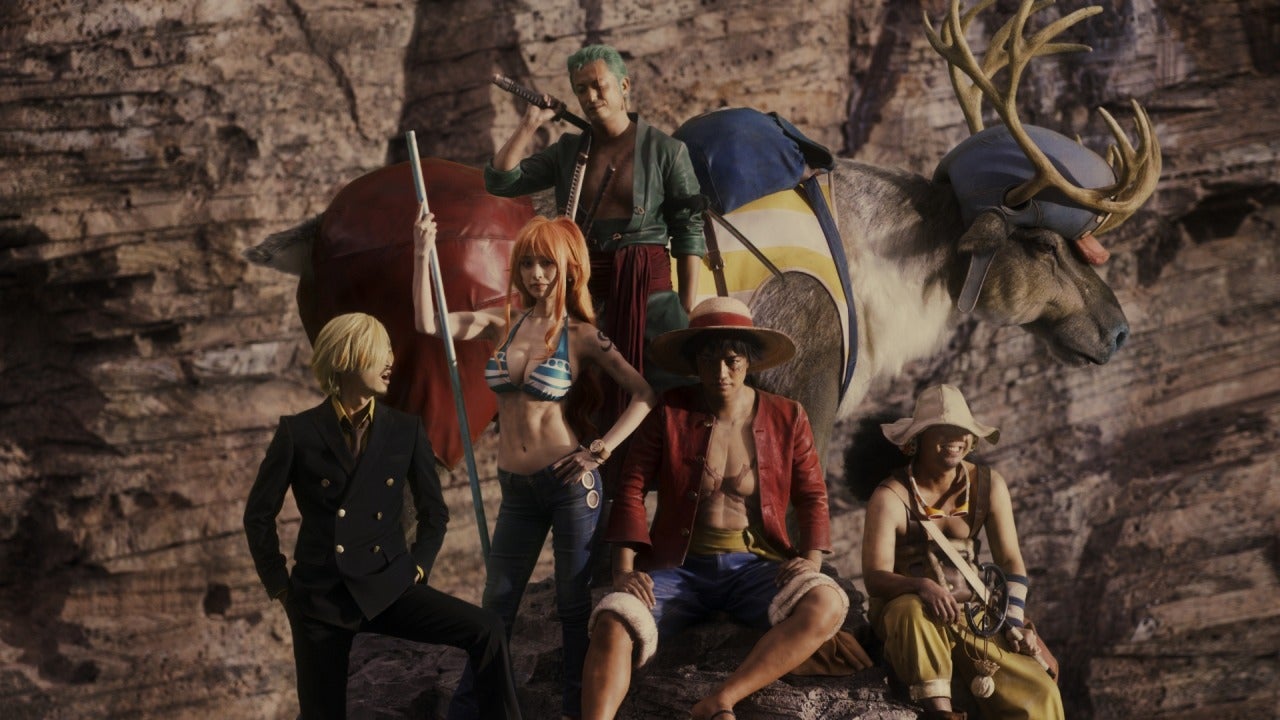 （左から）サンジ・窪塚洋介、ナミ・泉里香、ゾロ・池内博之、ルフィ・斎藤工、ウソップ・大悟／新CMより／提供写真