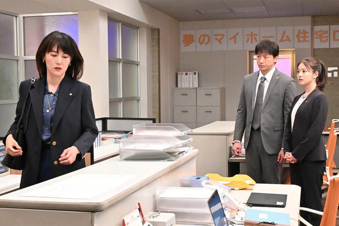 菊地凛子、山本耕史、今田美桜「花咲舞が黙ってない」第7話より(C)日本テレビ