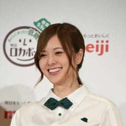 乃木坂46・白石麻衣、生田絵梨花の写真集にくぎ付け「食い入るように…」