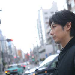 モデルプレス - DEAN FUJIOKAが“第二の故郷”で見せた表情 音楽への思い明らかに