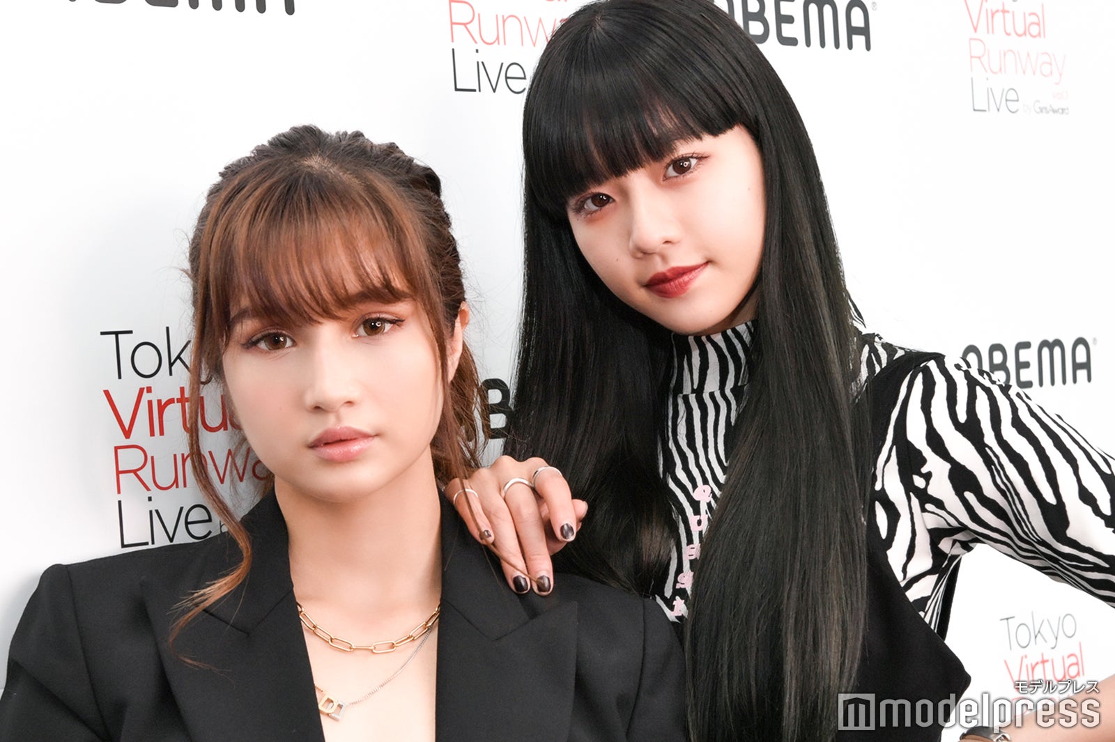 FAKY・Hina＆Takiのガチ私服を調査「オオカミちゃん」恋する姿にメンバーの反応は？＜「Tokyo Virtual Runway Live by GirlsAward」フィッティングに潜入＞