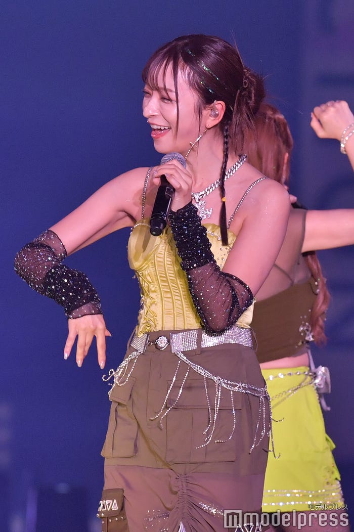 さおりんヘラヘラ三銃士(C)モデルプレス