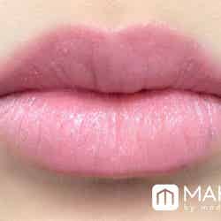 【RMK】「マルチペイントカラーズ」“01 ピンクポエム”を唇に使用 (C)メイクイット