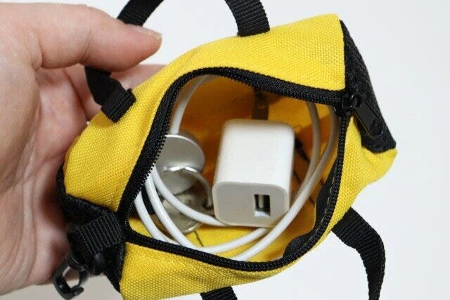 ダイソー キーリング付ミニボストンバッグ ダイソーのキーリング付ミニボストンバッグが便利