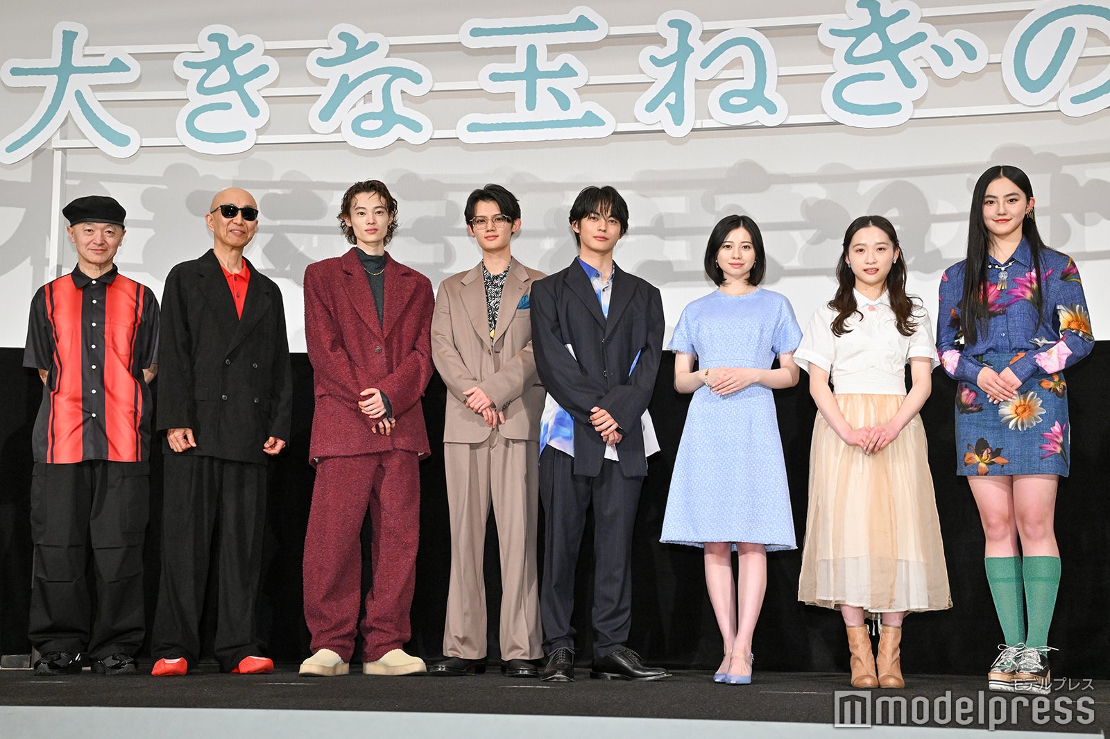 （左から）パッパラー河合、サンプラザ中野くん、窪塚愛流、藤原大祐、神尾楓珠、桜田ひより、伊東蒼、瀧七海（C）モデルプレス