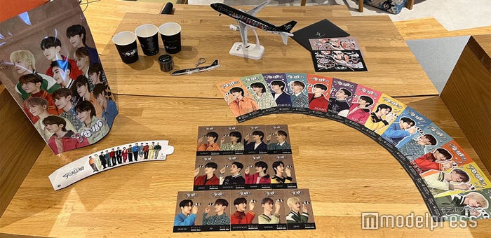 SEVENTEEN 'FOLLOW' THE CITY(C)HYBE JAPAN