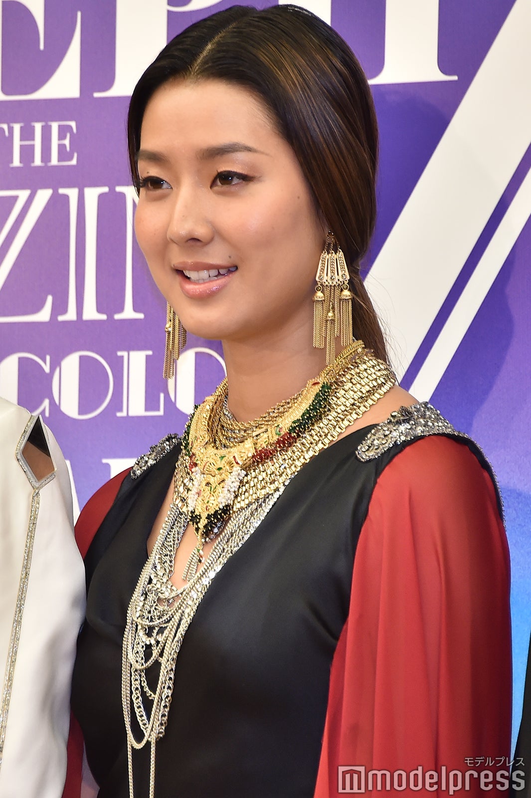 すみれ（C）モデルプレス