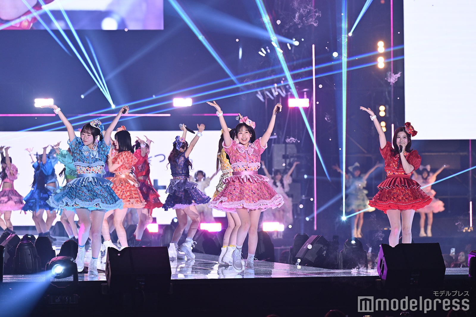 FRUITS ZIPPER（C）モデルプレス