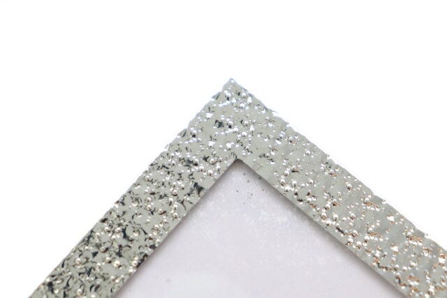 アルミフォトフレーム（シルバーカラー、L判）　デザイン