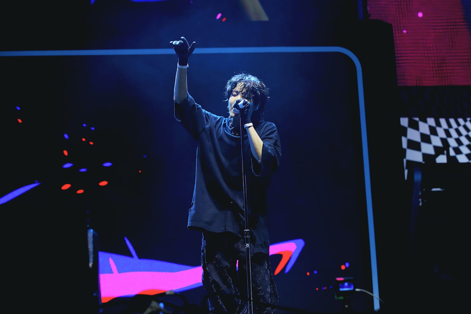 J-HOPE、米「ロラパルーザ」トリでBTS曲含む特別ステージ「自分自身にも誇らしいと言いたい」＜ライブレポ＞