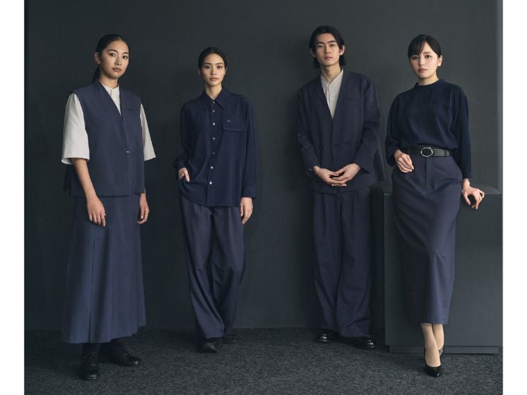 フォトコピュー 「イプサ」の美容部員のユニフォームをデザイン