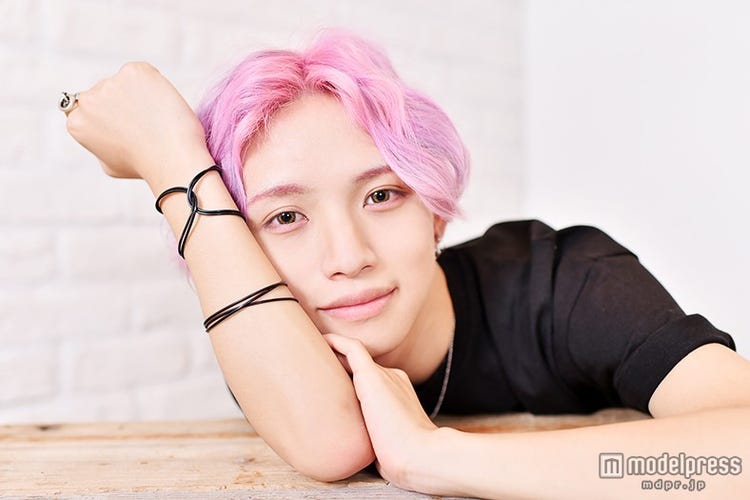 ジェンダーレス男子 とまん 綺麗な内に死にたい 美意識の高さに共演者驚愕 女子より綺麗 なリップケア法も伝授 モデルプレス ジェンダーレス男子 とまん 綺麗な内に死にたい 美意識の高さに共演者驚愕 女子より綺麗 なリップケア法も伝授 モデルプレス