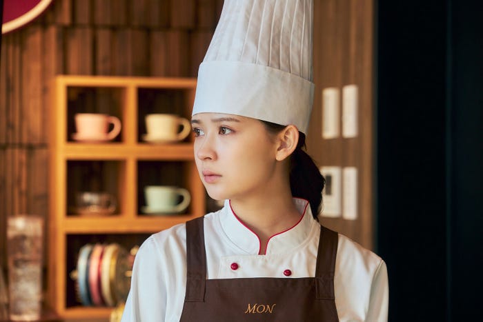 畑芽育「パティスリーMON」第6話(C)「パティスリーMON」製作委員会