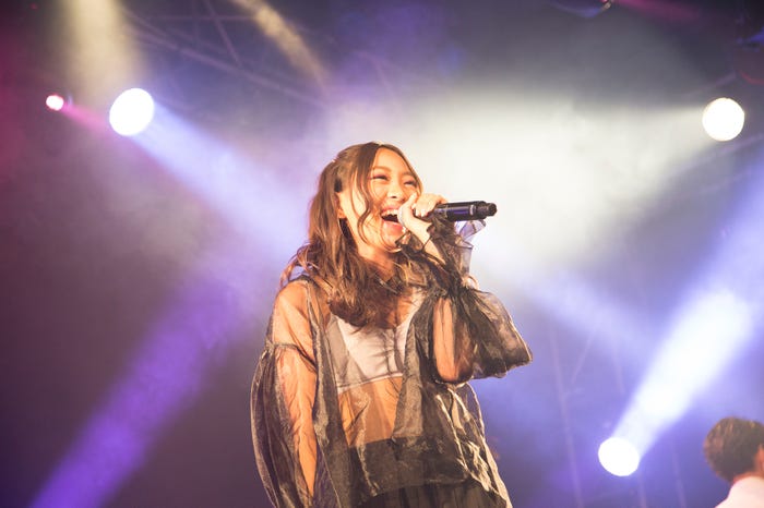 moca(画像提供:avex)