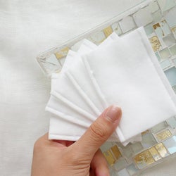 知っておくと便利な《コットンの使い道8選》美容にも掃除にも活用!
