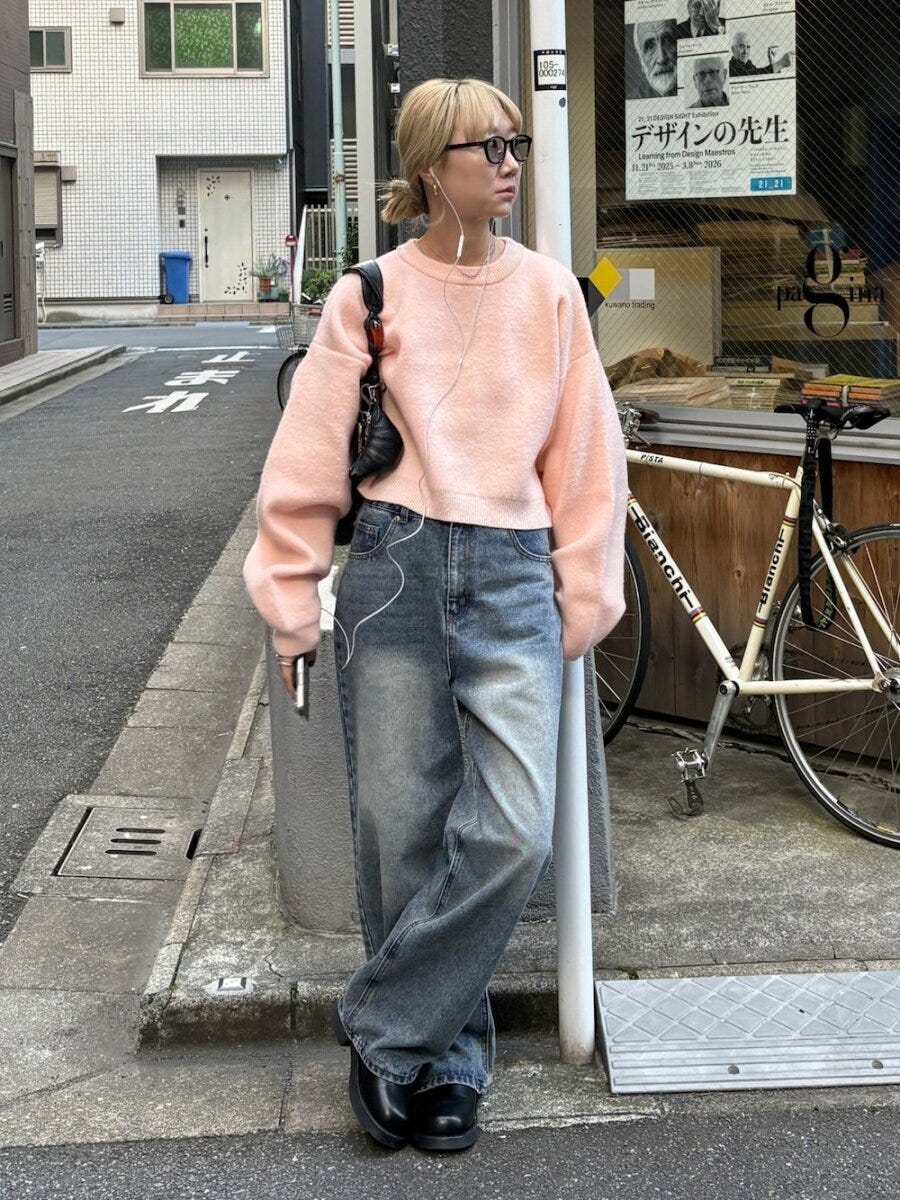 2026春大人女性おすすめピンクニットデニムコーデ