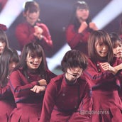 欅坂46 真紅衣装で 不協和音 内村光良 まさか2回見られるとは 紅白リハ3日目 モデルプレス