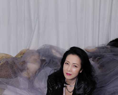 坂本冬美、覚悟のグラビアで美肌披露「人生最初で最後です」
