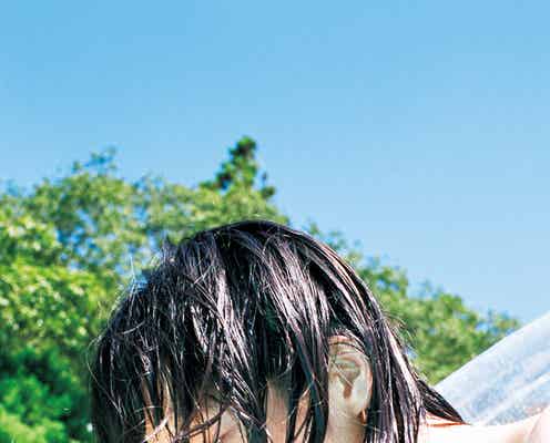 夏帆、浮き輪にもたれかかる瑞々しい姿 写真集「おとととい」新カット&フォトカード解禁